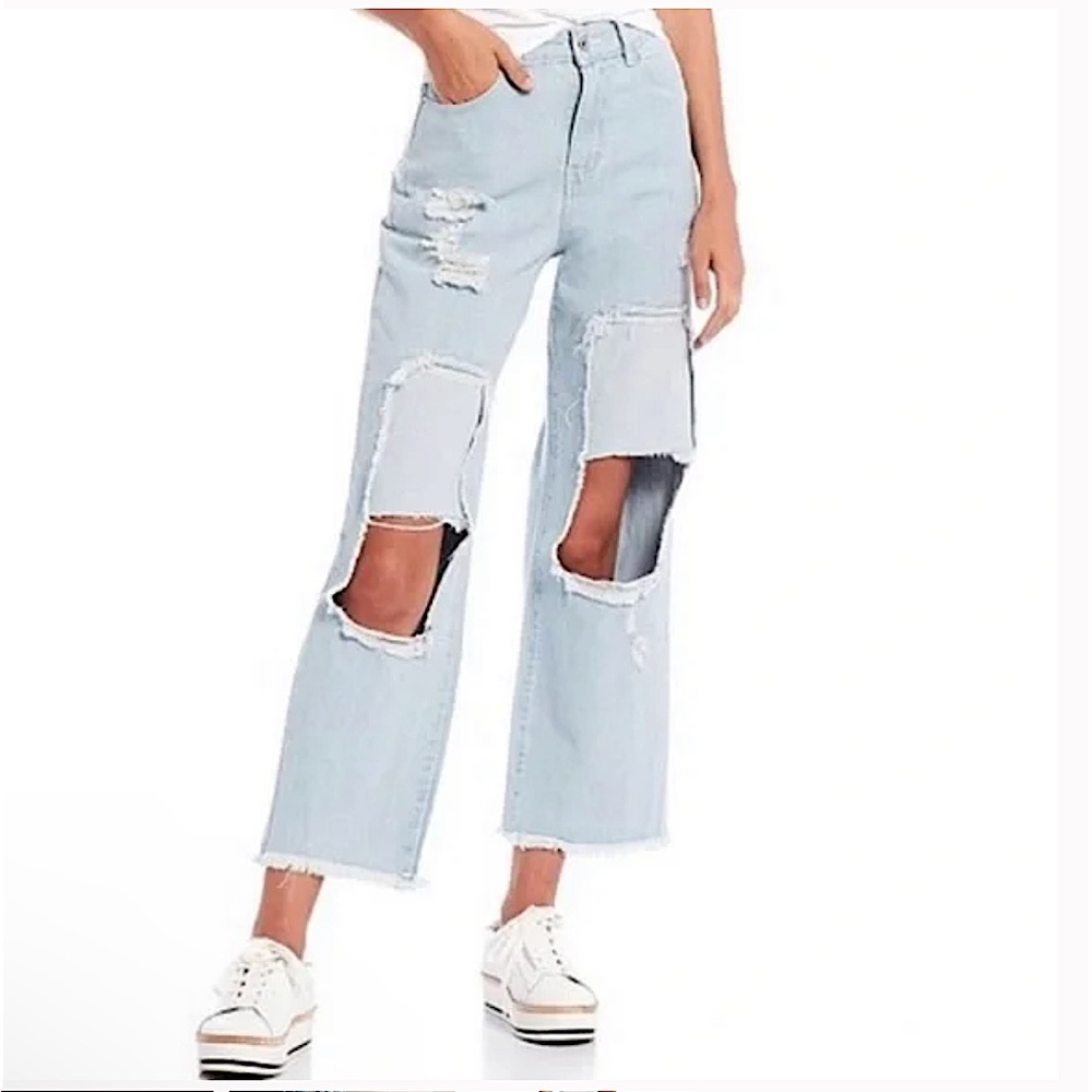 ✅NEW Chelsea & Violet High Rise Fringe Cut Out Cropped Jeans